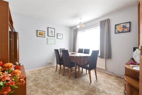 3 bedroom bungalow for sale, Summerhouse Drive, Dartford, Kent, DA2
