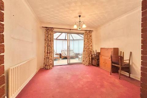 4 bedroom detached house for sale, Glen Park, Leigh