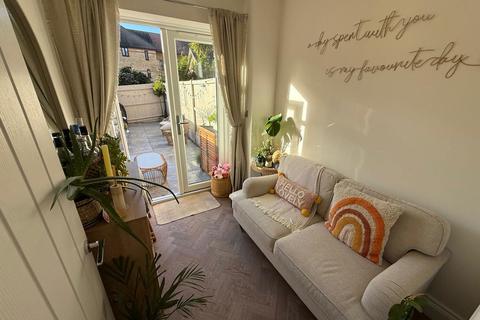 1 bedroom terraced house for sale, Albion Road, Ramsgate CT11