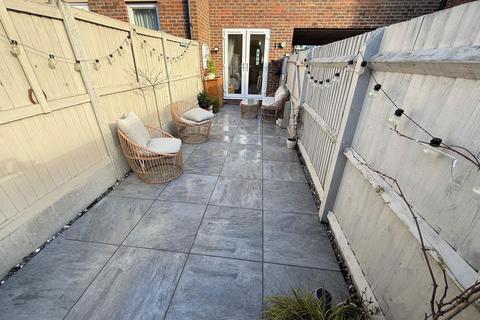 1 bedroom terraced house for sale, Albion Road, Ramsgate CT11