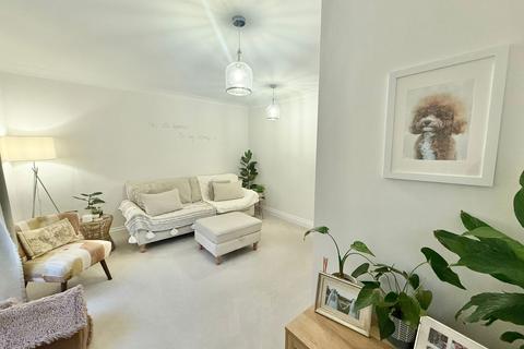 1 bedroom terraced house for sale, Albion Road, Ramsgate CT11