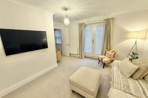 1 bedroom terraced house for sale, Albion Road, Ramsgate CT11