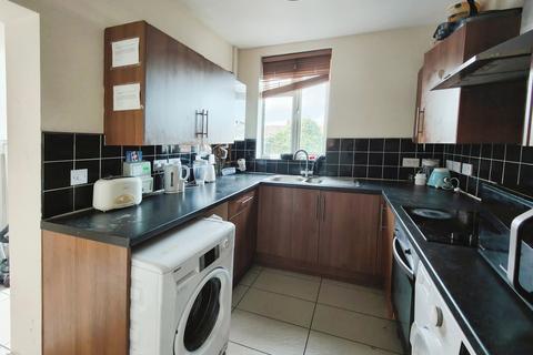 5 bedroom terraced house to rent, Rothersthorpe Road, Northampton, Northamptonshire, NN4