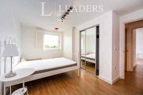 2 bedroom flat to rent, The Blue Building, Gunwharf Quays, Portsmouth, PO1