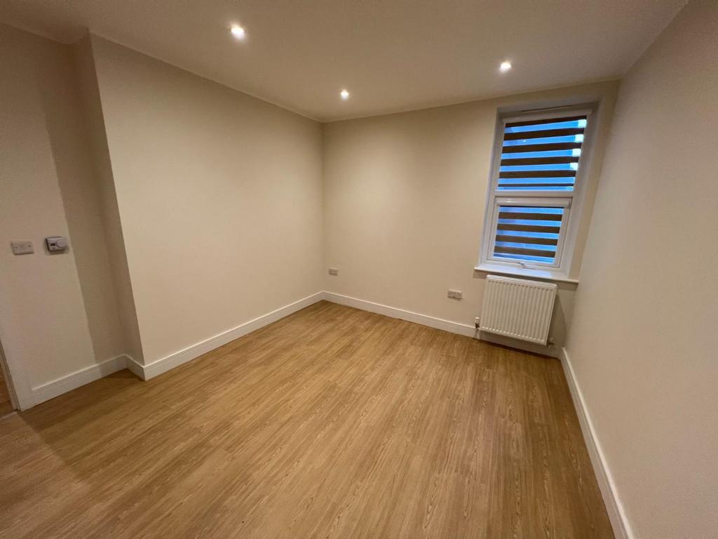 Bedroom p2.jpeg