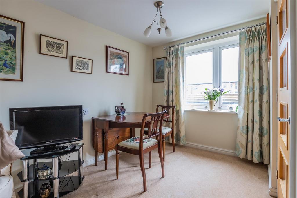 40 Thomas Court-13.jpg