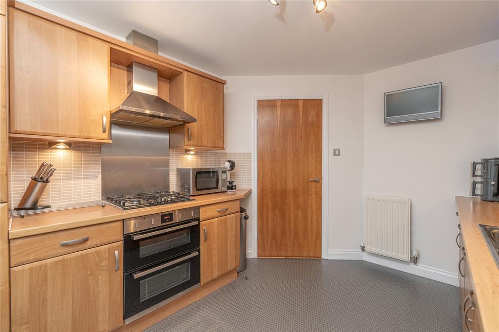 Kitchen Alt