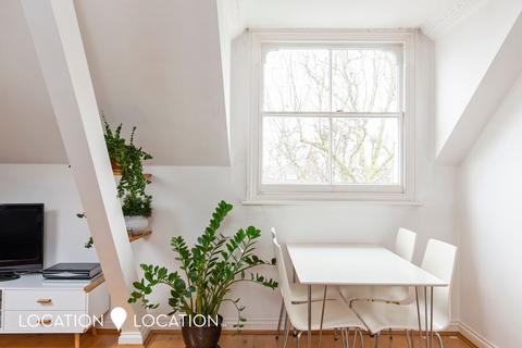 undefined, Cazenove Road, London, N16