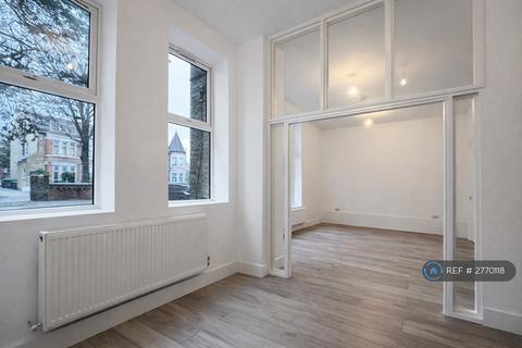 undefined, Hamilton Road, London, W5