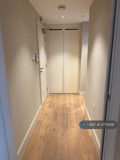 2 bedroom flat to rent, Wellesley Road, Croydon, CR0
