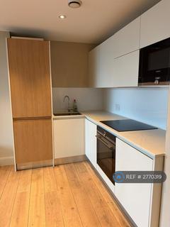 2 bedroom flat to rent, Wellesley Road, Croydon, CR0