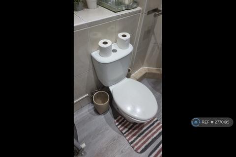 1 bedroom flat to rent, Woodstock Grove, London, W12