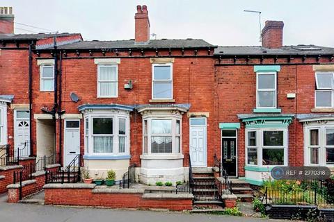 3 bedroom terraced house to rent, Empire Road, Sheffield, S7