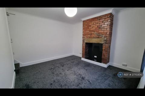 1 bedroom terraced house to rent, Aviary Grove, Leeds, LS12