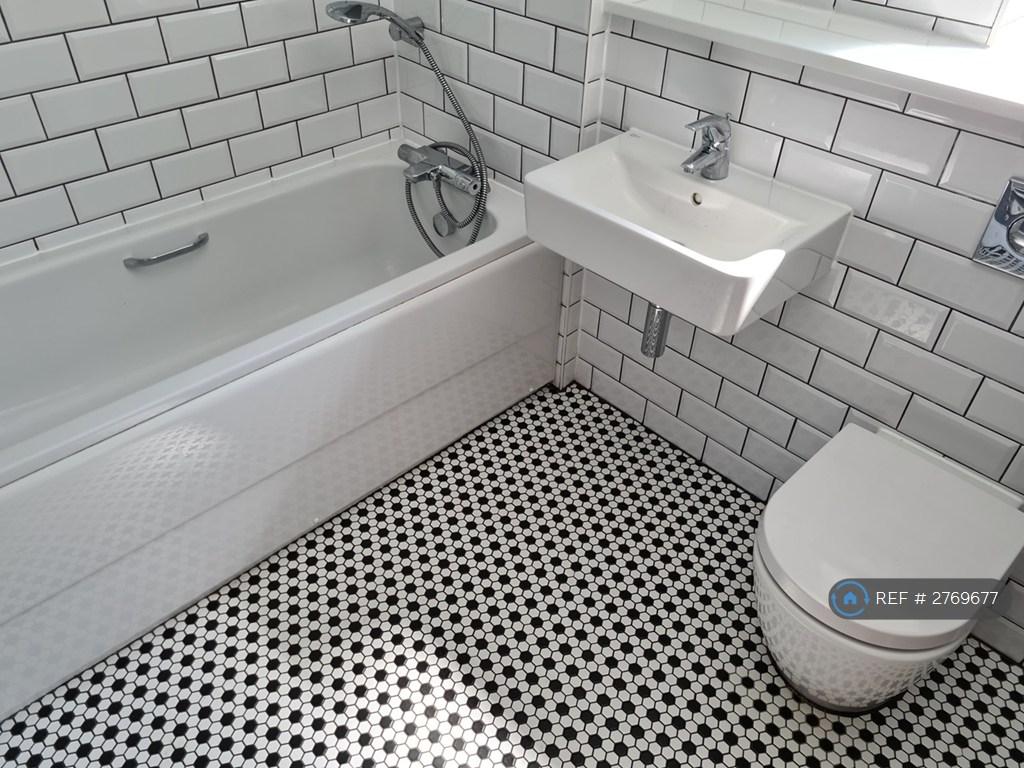 Main Bathroom