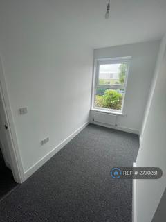 2 bedroom terraced house to rent, Heaton Street, Denton, Manchester, M34