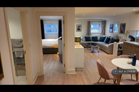 2 bedroom flat to rent, South Street, Romford, RM1