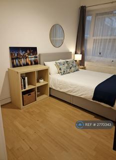undefined, Old Castle Street, London, E1