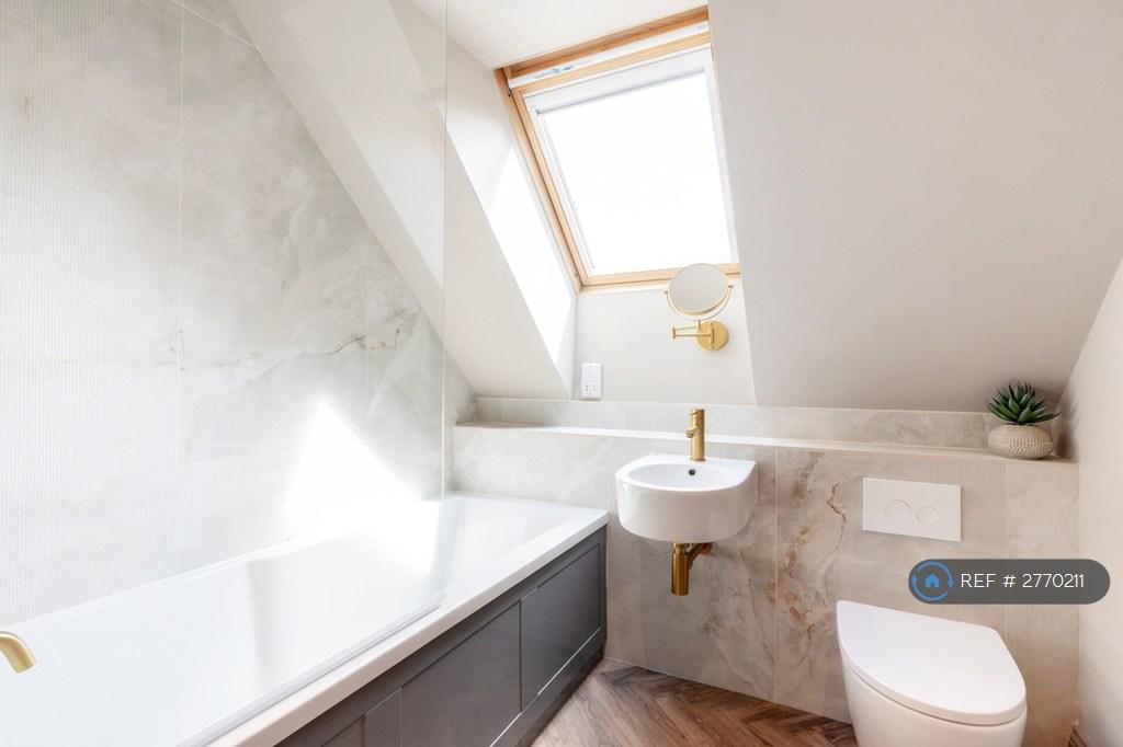 Bed 2 En-Suite
