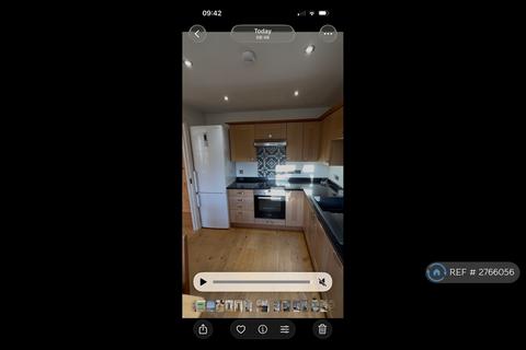 2 bedroom flat to rent, Willowgate Close, Aberdeen, AB11