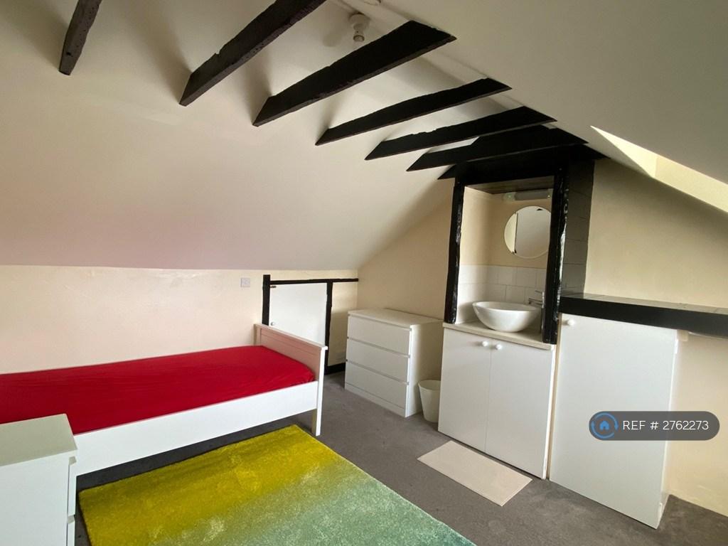 Bedroom #1