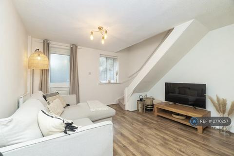 1 bedroom terraced house to rent, Oaktree Crescent, Bradley Stoke, Bristol, BS32