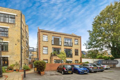 undefined, Colvestone Crescent, London, E8