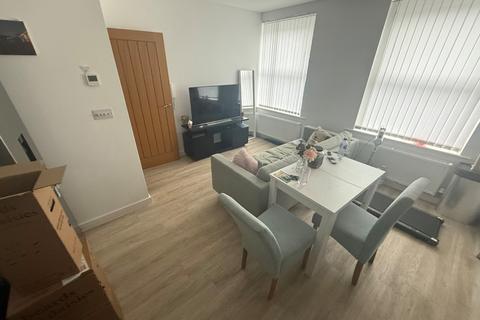 2 bedroom flat to rent, Back of the Walls, Hampshire SO14