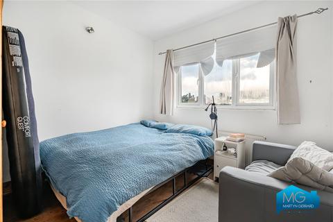 1 bedroom apartment to rent, Durnsford Road, Bounds Green, London, N11