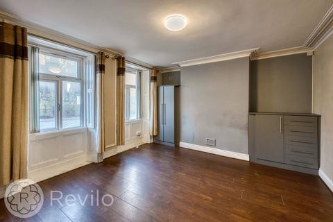 4 bedroom terraced house for sale, Halifax Road, Rochdale, OL12