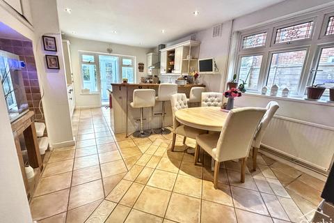 3 bedroom detached bungalow for sale, Magna Road, Bournemouth, BH11 9