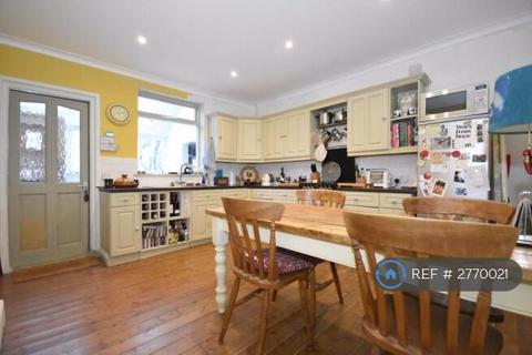 undefined, Woodside Road, Tunbridge Wells, Rusthall, TN4