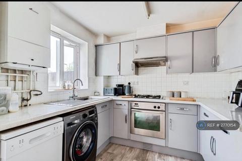 undefined, Montrose Close, Swindon, SN2