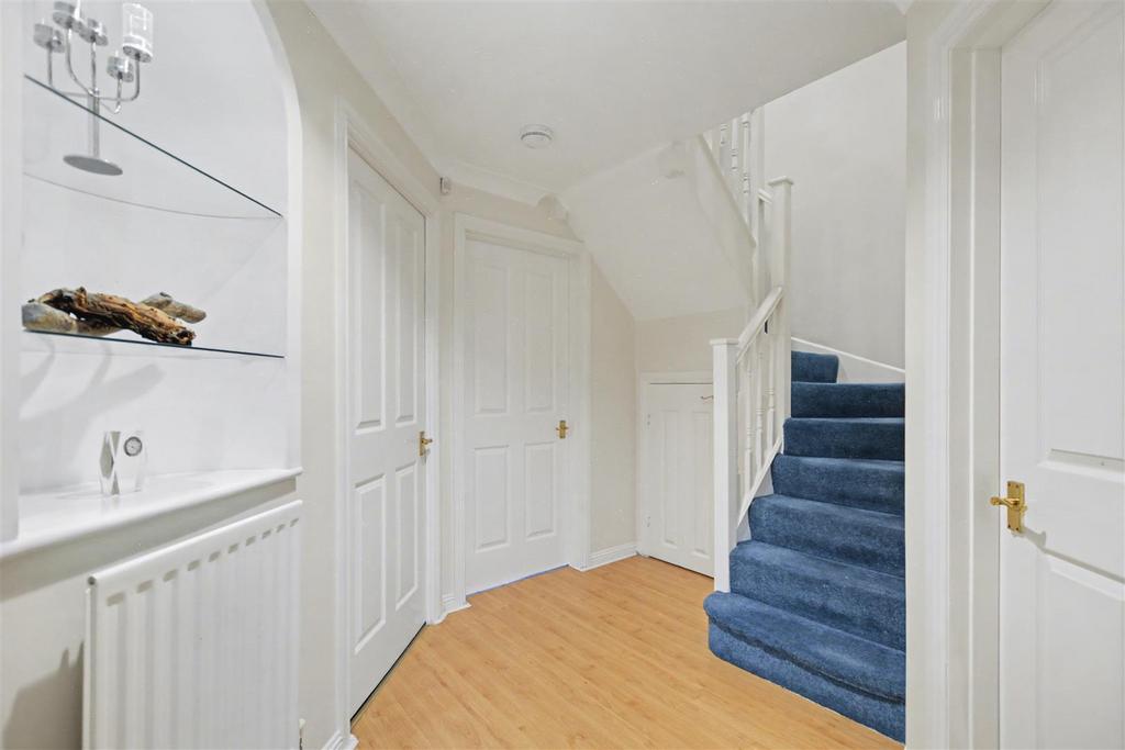 Entrance Hall 1.jpeg