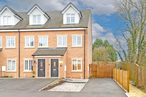Almond Avenue, Chesterfield S43