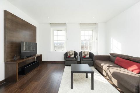 2 bedroom flat to rent, The Highway, London E1W