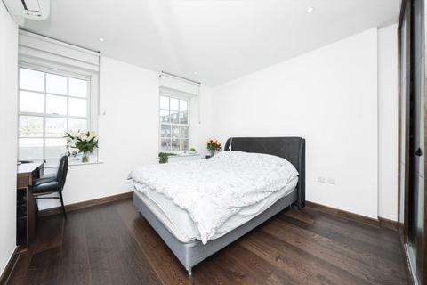 2 bedroom flat to rent, The Highway, London E1W