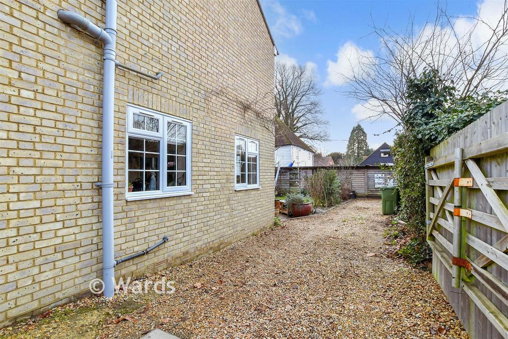 Driveway/Parking