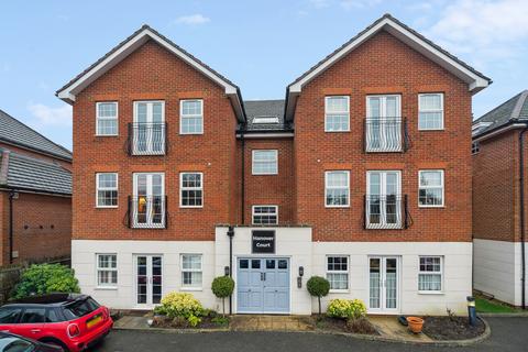 2 bedroom flat for sale, Chesham Road, Chiltern Parade, Amersham