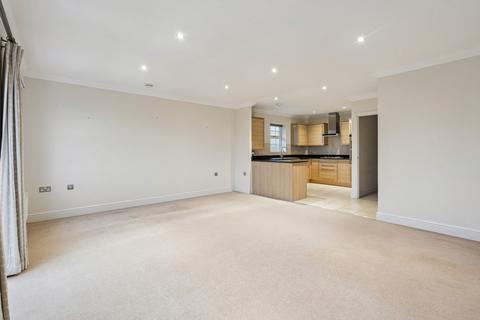 2 bedroom flat for sale, Chesham Road, Chiltern Parade, Amersham