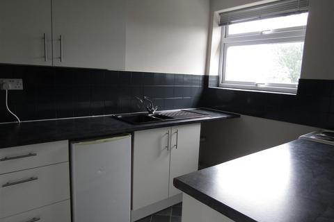 undefined, Farm Close, Northway, Tewkesbury
