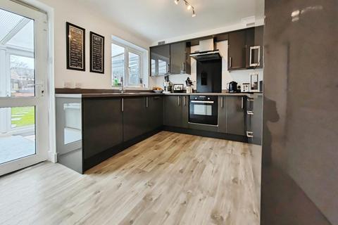 undefined, Wren Close, Wokingham, Berkshire