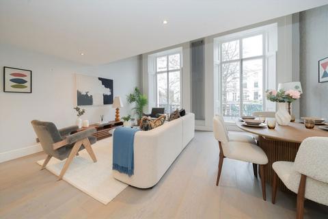 2 bedroom flat for sale, St. Stephens Gardens, London W2