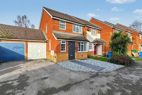 undefined, The Topiary, Farnborough