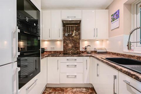 3 bedroom detached house for sale, Centurion Rise, Hastings