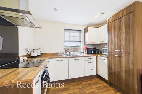 2 bedroom apartment for sale, Guernsey Avenue, Chorley PR7
