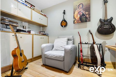 3 bedroom detached house for sale, Winster Avenue, Nottingham NG15