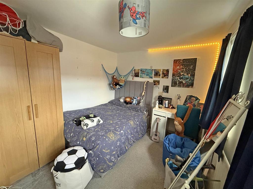 Bedroom 2.jpg