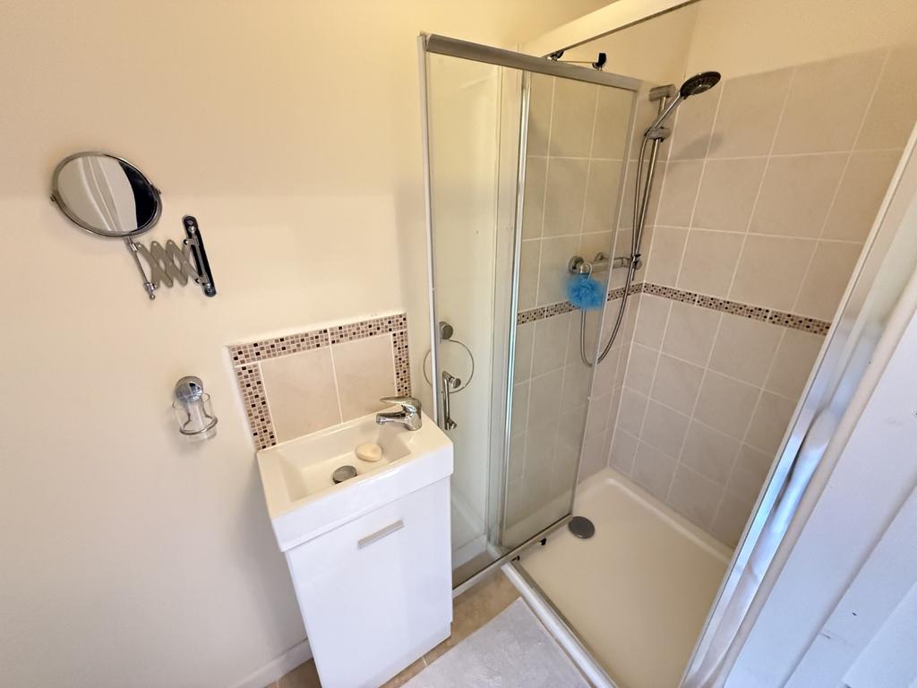 En Suite Shower Room