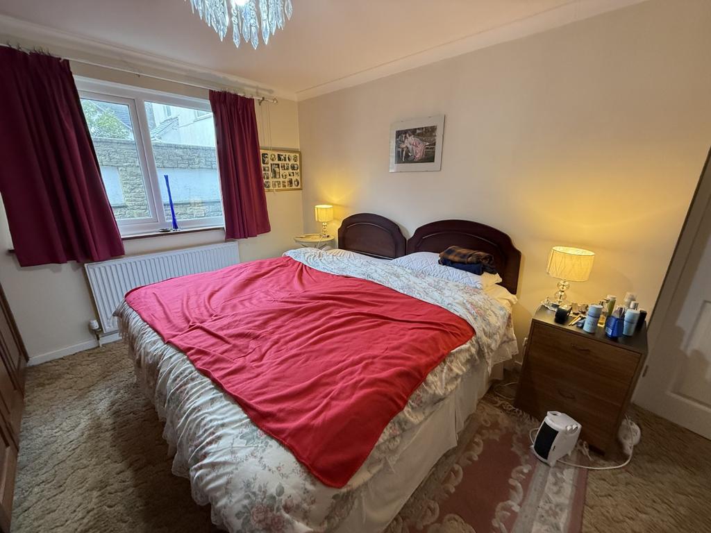 Ground Floor Rear Double Bedroom 3